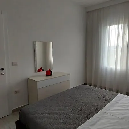 Lejlighed Vaso Apartment, Qerret