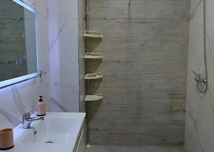 Vaso Apartment, Qerret *