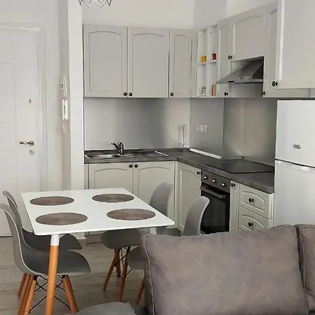 Vaso Apartment Golem (Tirana)