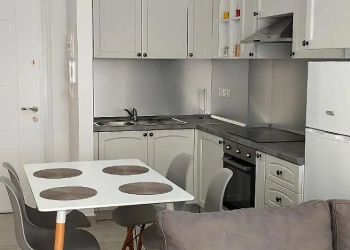 Vaso Apartment, Qerret Apartamento Golem (Tirana)