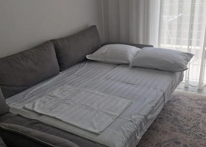 Vaso Apartment, Qerret 公寓